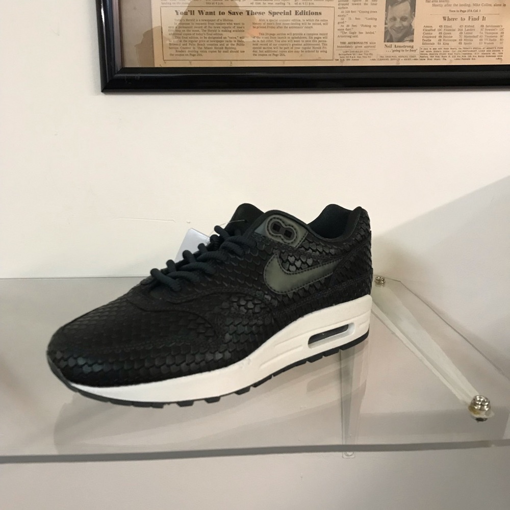 Nike AirMax DragonScale SAMPLE